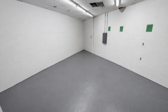 5217 82nd St, Lubbock, TX for lease Interior Photo- Image 2 of 5