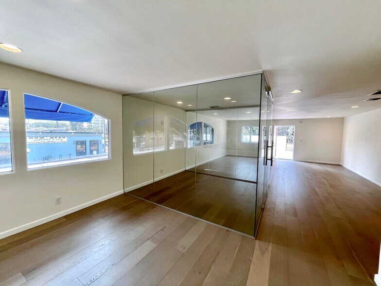 2654 Main St, Santa Monica, CA à louer - Photo intérieure - Image 3 de 7