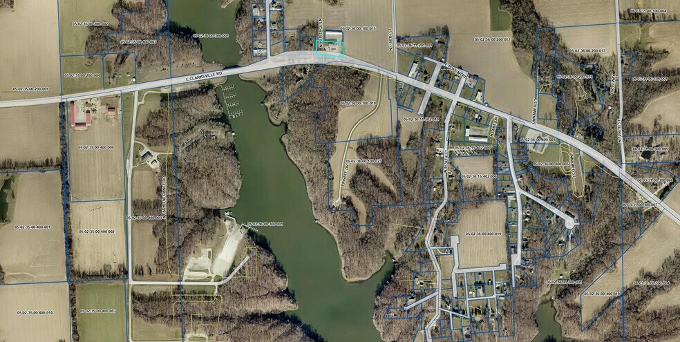 11489 E Clarksville Rd, Marshall, IL for sale - Building Photo - Image 3 of 24