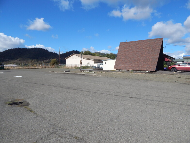 2478 NE Stephens St, Roseburg, OR for lease - Other - Image 2 of 6