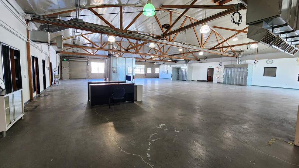 89-91 N San Gabriel Blvd, Pasadena, CA for lease - Interior Photo - Image 3 of 12