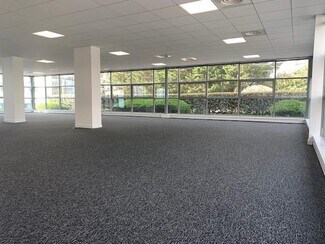 Plus de détails pour 46 Chemin De La Bruyère, Dardilly - Bureau à louer