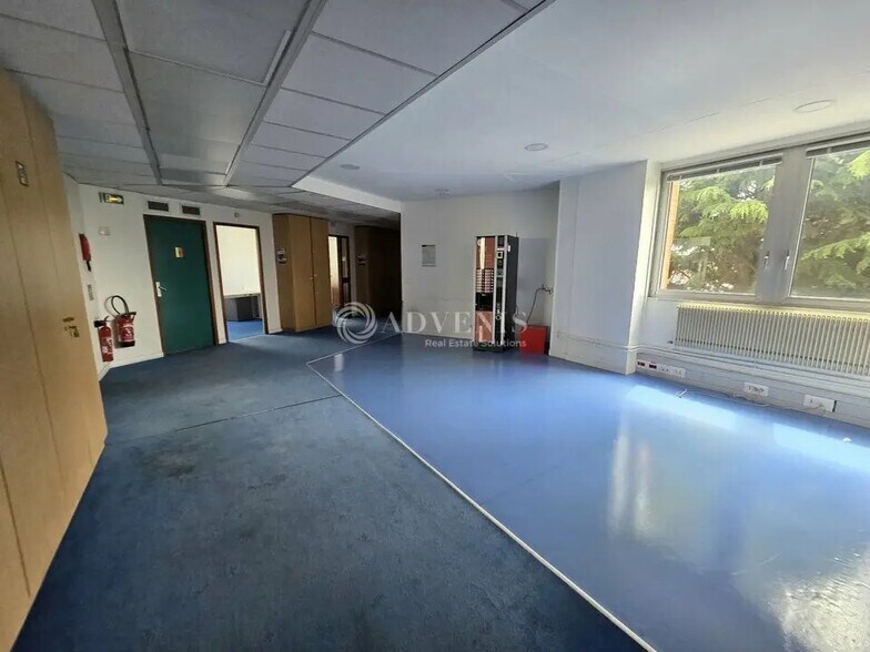 Bureau dans La Courneuve à louer - Photo intérieure - Image 3 de 7