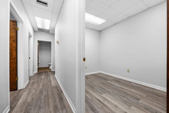 4424 NW 13th St, Gainesville, FL for lease Interior Photo- Image 2 of 4