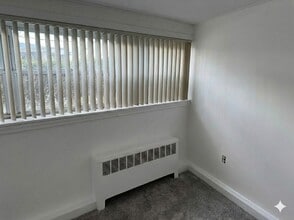 6004 Marathon Pky, Little Neck, NY à louer Photo intérieure- Image 1 de 6