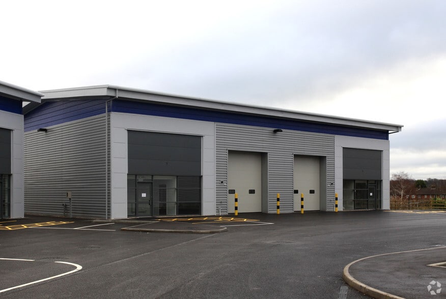 Southend Ln, Londres à louer - Photo du bâtiment - Image 2 de 4