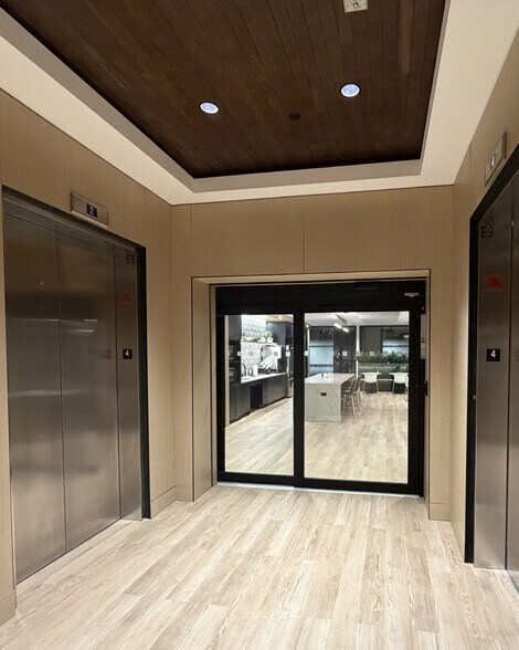 222 N Detroit Ave, Tulsa, OK for lease - Lobby - Image 2 of 9