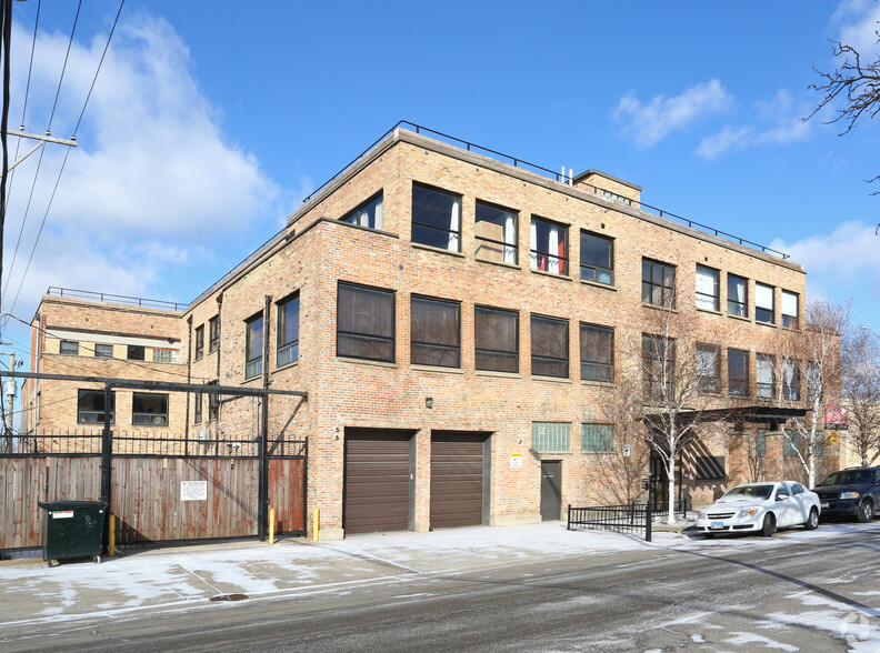 2701-2709 W Fulton St, Chicago, IL for sale - Building Photo - Image 1 of 1