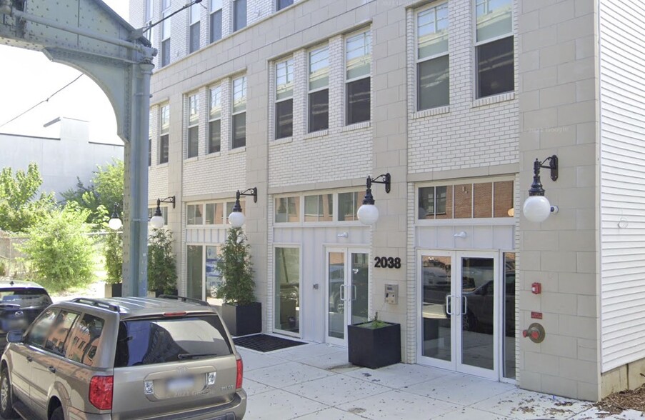 2038 N Front St, Philadelphia, PA for lease - Building Photo - Image 2 of 8