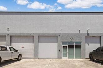 2211 2nd Ave N, Lake Worth, FL for lease Building Photo- Image 1 of 6
