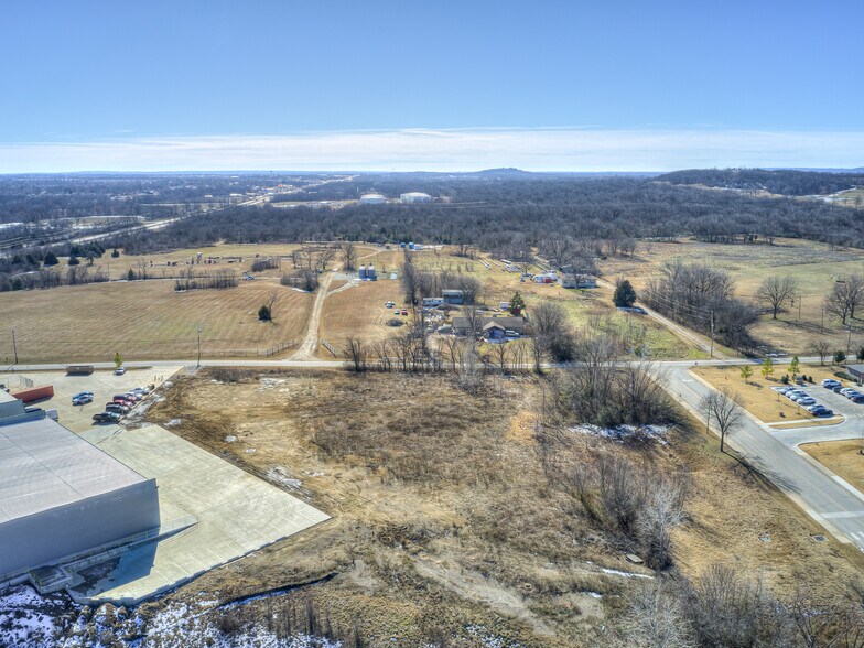 West 126th Street, Glenpool, OK à vendre - Photo principale - Image 2 de 7