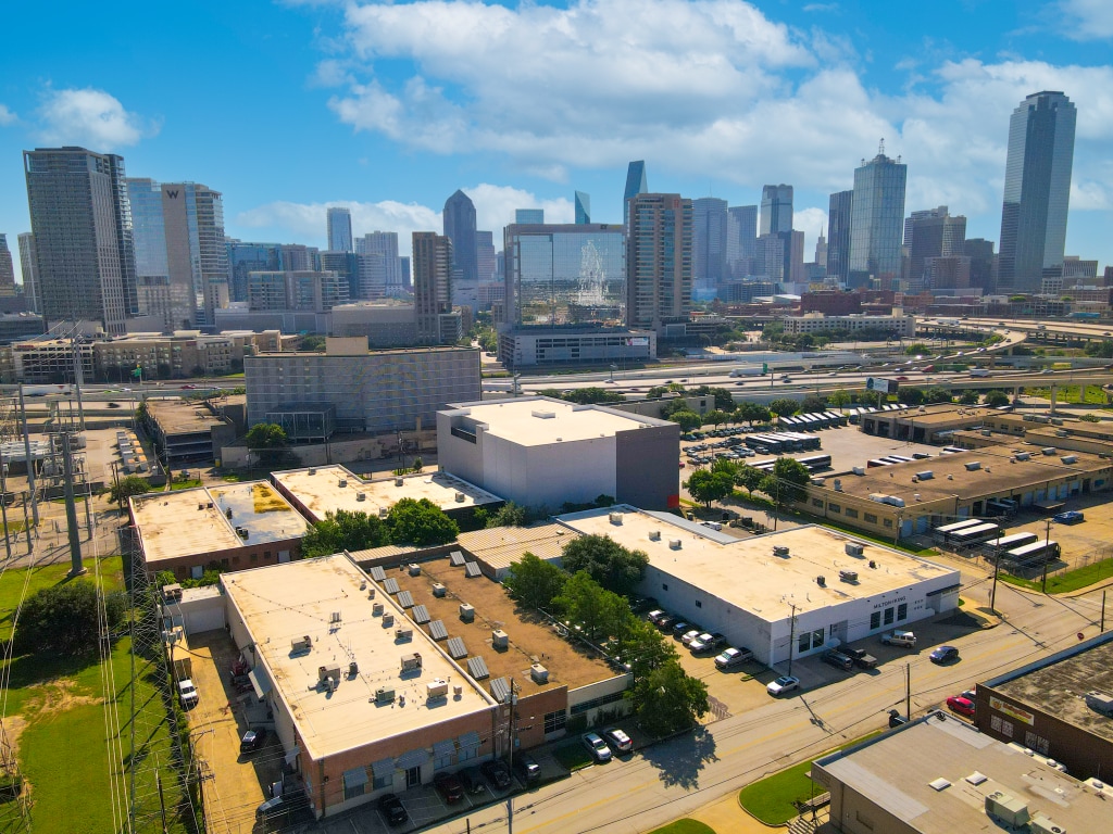 918 Dragon St, Dallas, TX à vendre Photo du bâtiment- Image 1 de 12