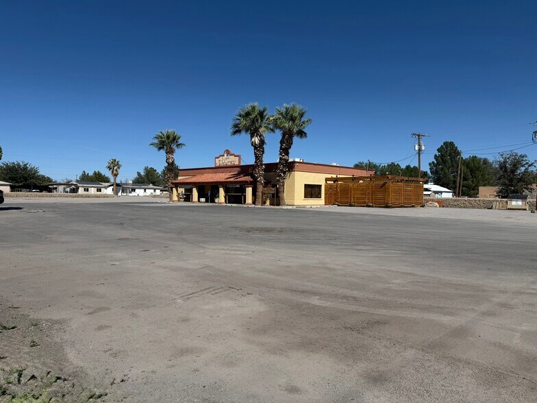 109 E Corpening Ave, La Mesa, NM à vendre - Photo du bâtiment - Image 3 de 47