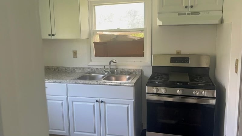5347 Lake Ave, Orchard Park, NY for sale - Building Photo - Image 3 of 9