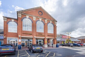 Plus de détails pour Octagon Centre, Burton On Trent - Commerce de détail à louer
