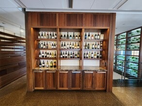 645 Devlin Rd, Napa, CA for sale Interior Photo- Image 2 of 3