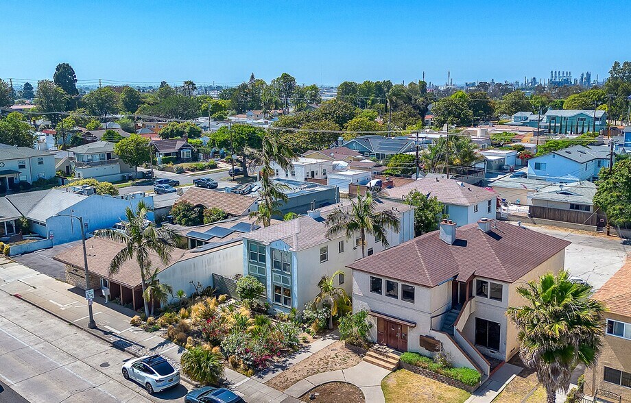 2363 Torrance Blvd, Torrance, CA à vendre - Photo du bâtiment - Image 3 de 46