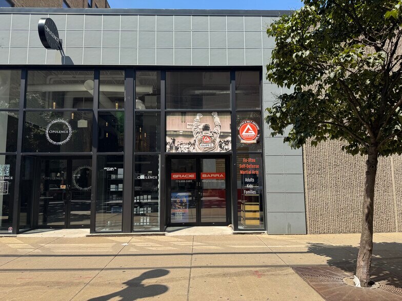 630 W Lake St, Chicago, IL à louer - Photo du bâtiment - Image 3 de 3