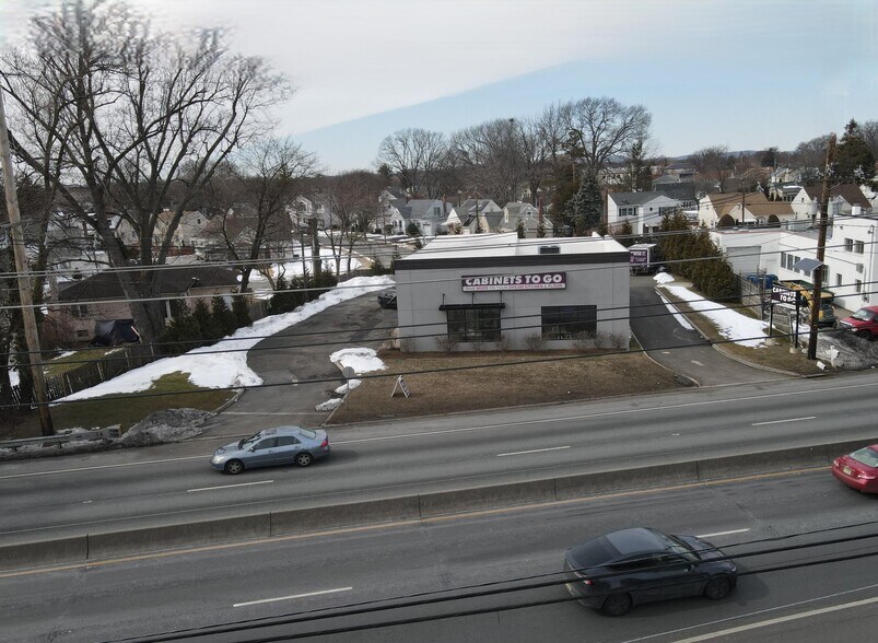 149 Route 17, Rochelle Park, NJ à vendre - Photo du bâtiment - Image 3 de 5