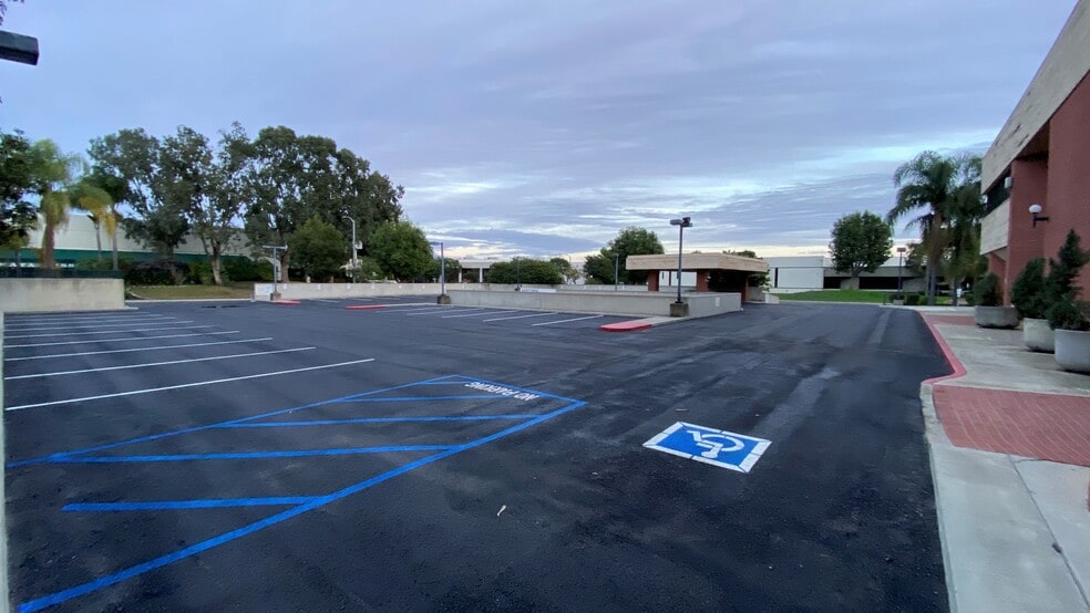 14511 Franklin Ave, Tustin, CA for lease - Building Photo - Image 3 of 12