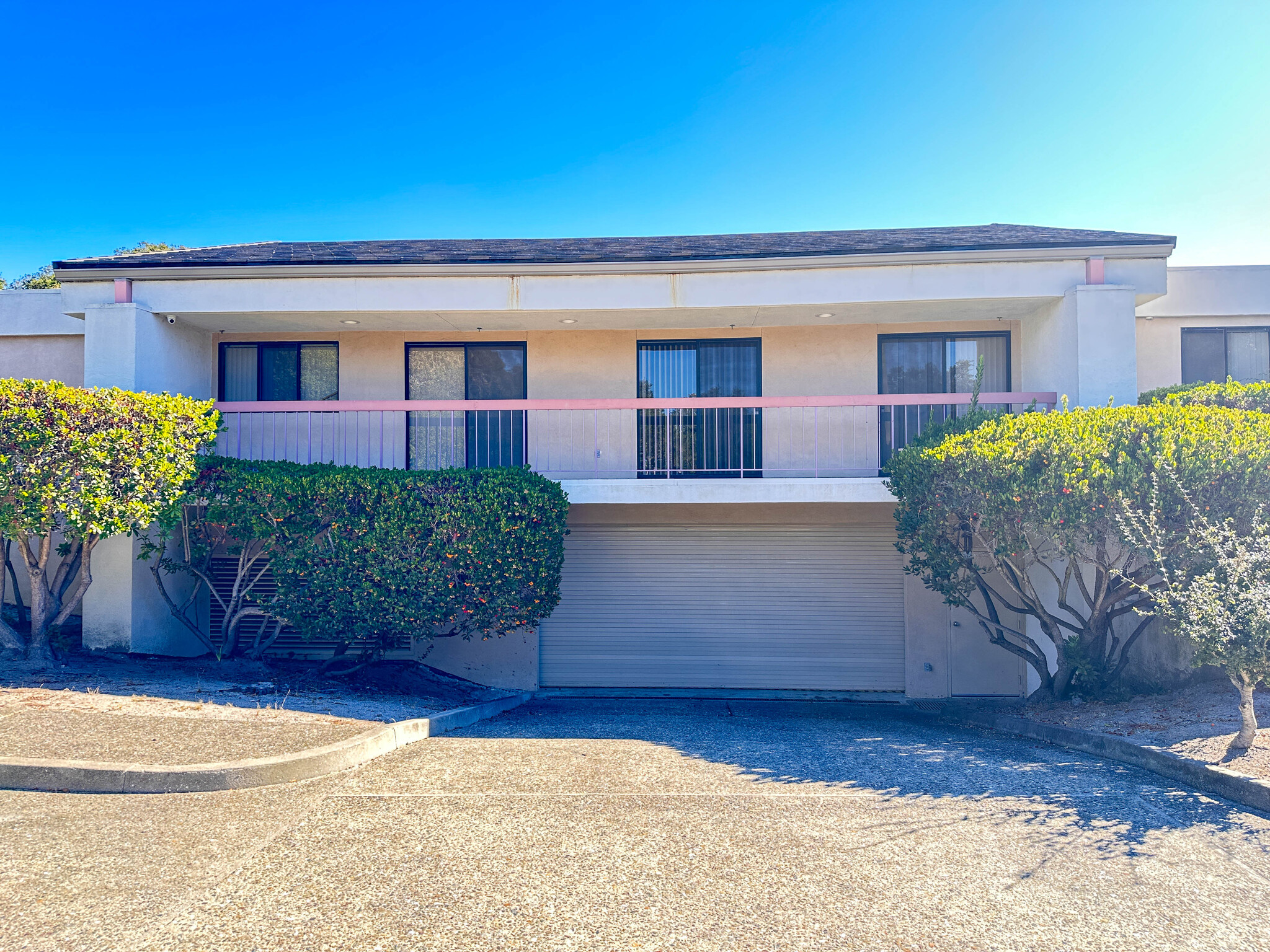 9701 Blue Larkspur Ln, Monterey, CA à vendre Photo du bâtiment- Image 1 de 16