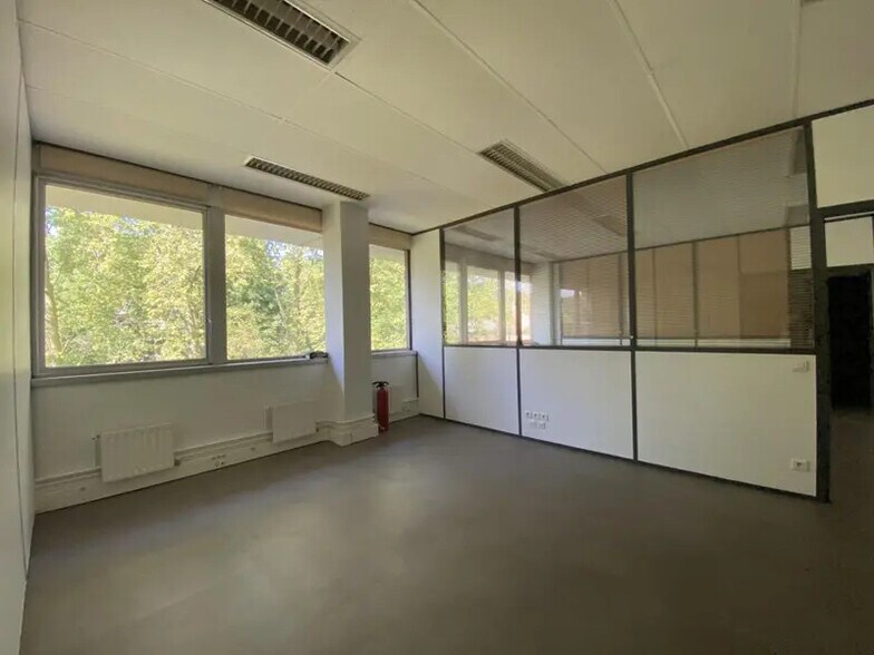Bureau dans Fontenay-sous-Bois à louer - Photo intérieure - Image 2 de 10