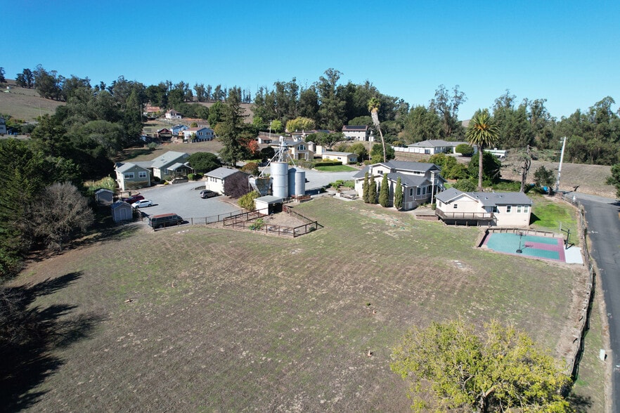 365 Kuck Ln, Petaluma, CA for sale - Building Photo - Image 3 of 29