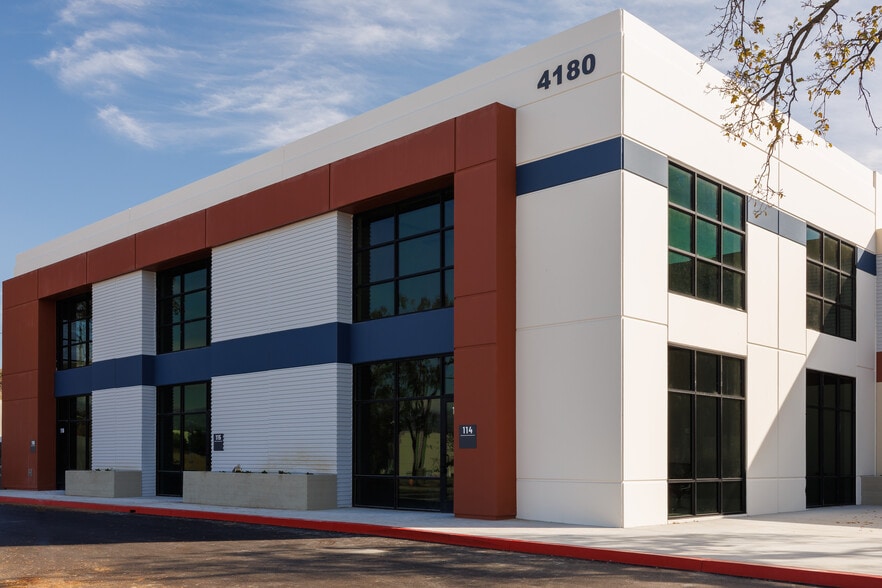 4180 Guardian St, Simi Valley, CA for lease - Primary Photo - Image 1 of 19