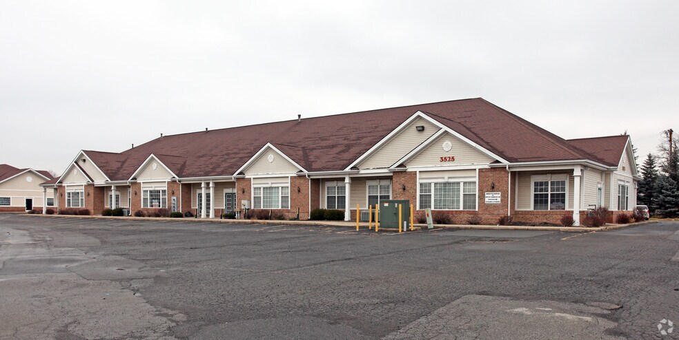 3525 Buffalo Rd, Gates, NY for lease - Primary Photo - Image 1 of 18