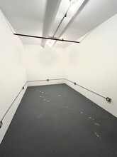 32 Meadow St, Brooklyn, NY for lease Interior Photo- Image 1 of 9