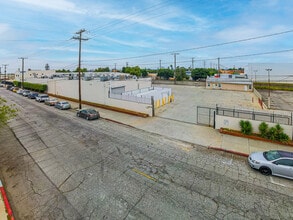 1530 1st St, San Fernando, CA - Aerial map view