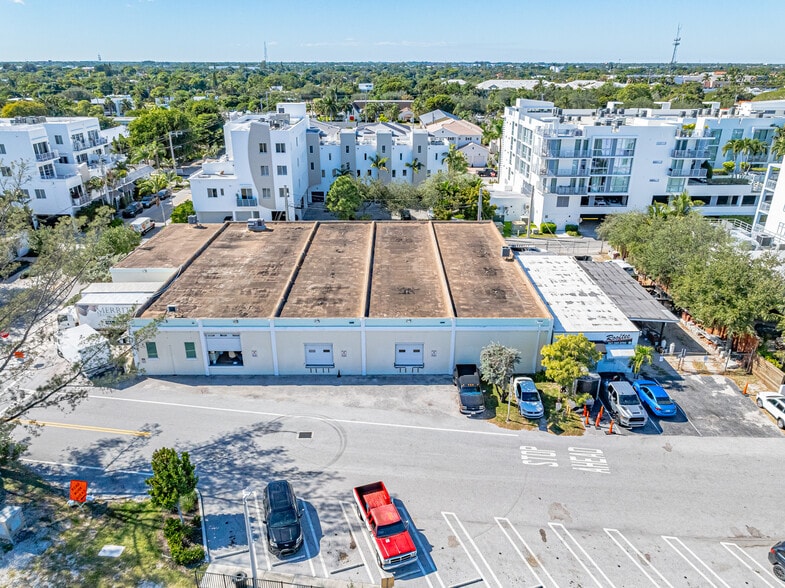 190 SE 2nd Ave, Delray Beach, FL à vendre - Photo du bâtiment - Image 3 de 3