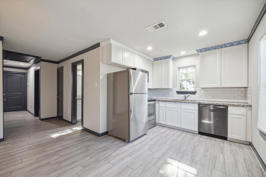 4610 Denmark St, Houston, TX à vendre - Photo du bâtiment - Image 3 de 20