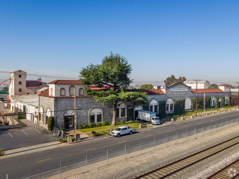 10013 8th St, Rancho Cucamonga, CA for lease - Building Photo - Image 2 of 13