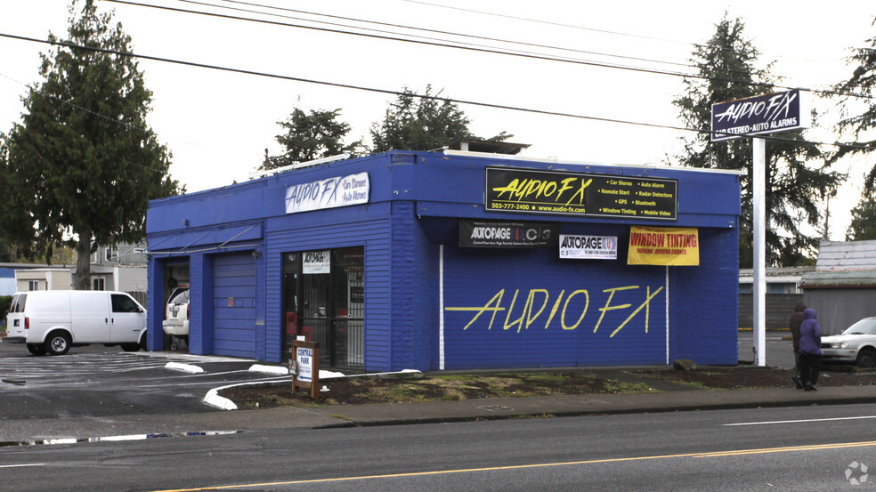 2240 SE 82nd Ave, Portland, OR for lease - Primary Photo - Image 1 of 11