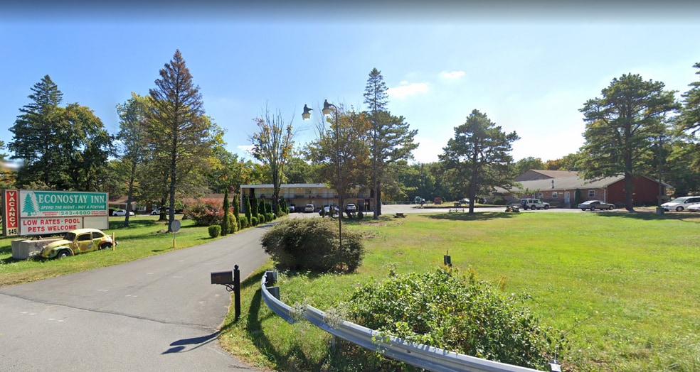 6315 Paradise Valley Rd, Mount Pocono, PA for sale - Building Photo - Image 2 of 10