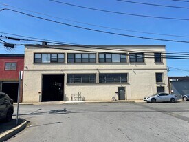 4232 Industrial Pl, Island Park - Entrepôt