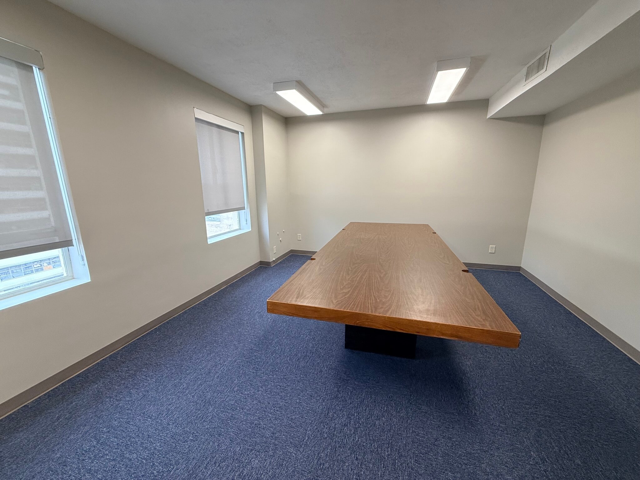 121 S Broadway Ave, Tyler, TX for lease Interior Photo- Image 1 of 5