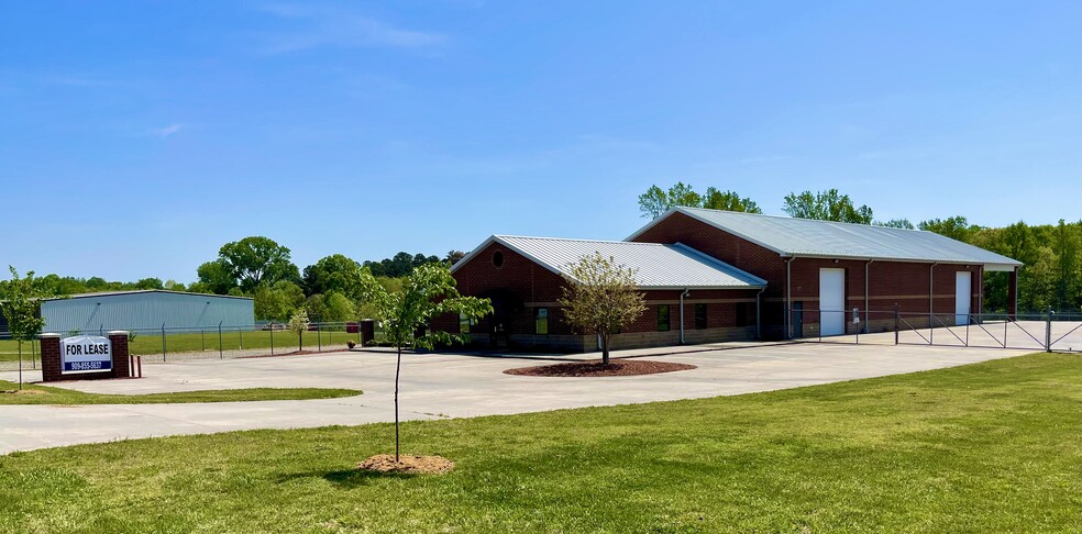 230 Dick Beam Rd, Cherryville, NC à louer - Photo du bâtiment - Image 3 de 23