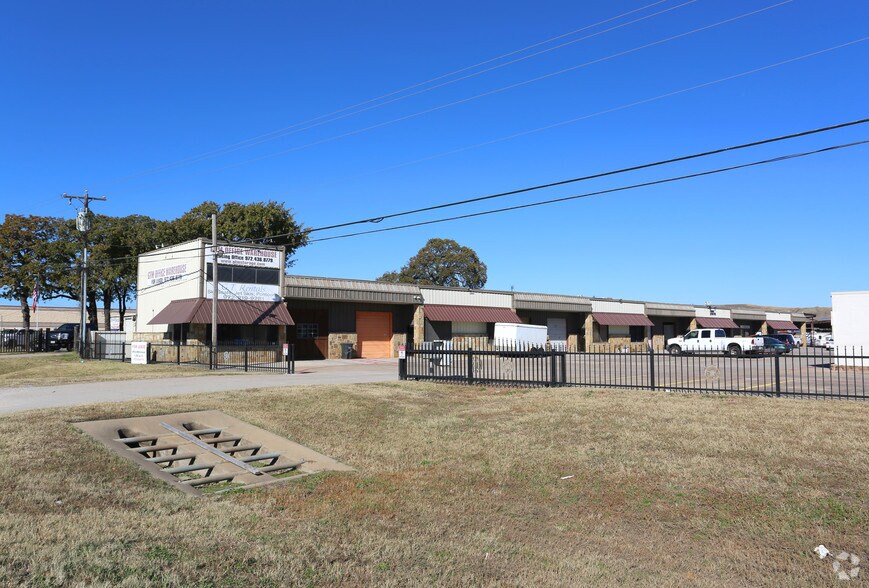 1047 E Highway 121, Lewisville, TX for lease - Primary Photo - Image 1 of 11