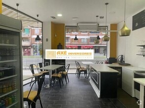 Retail in Sant Adrià de Besòs, Barcelona for lease Interior Photo- Image 1 of 5