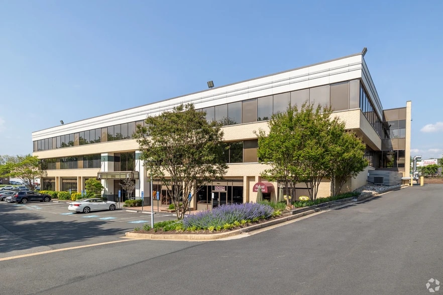 8001 Forbes Pl, Springfield, VA for lease - Building Photo - Image 3 of 11