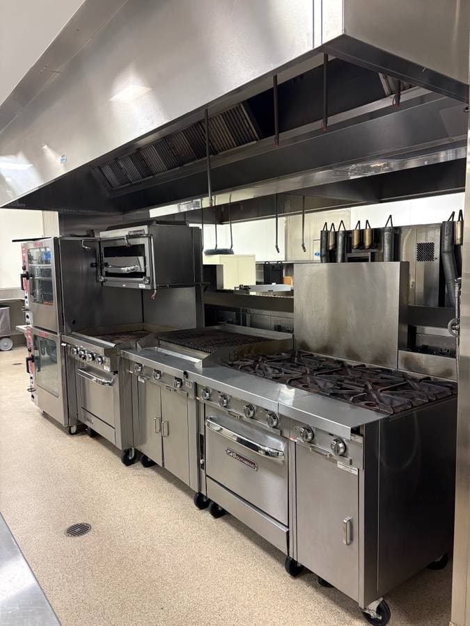 1816 S Figueroa St, Los Angeles, CA for lease Interior Photo- Image 1 of 3