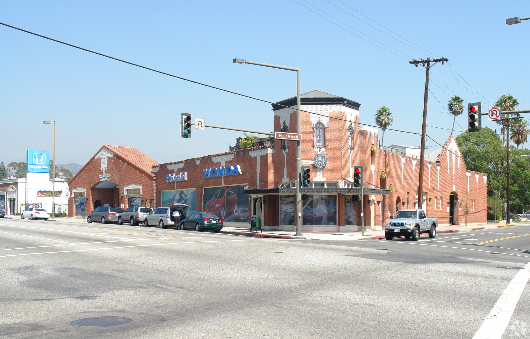 138-144 S Glendale Ave, Glendale, CA for lease Building Photo- Image 1 of 3