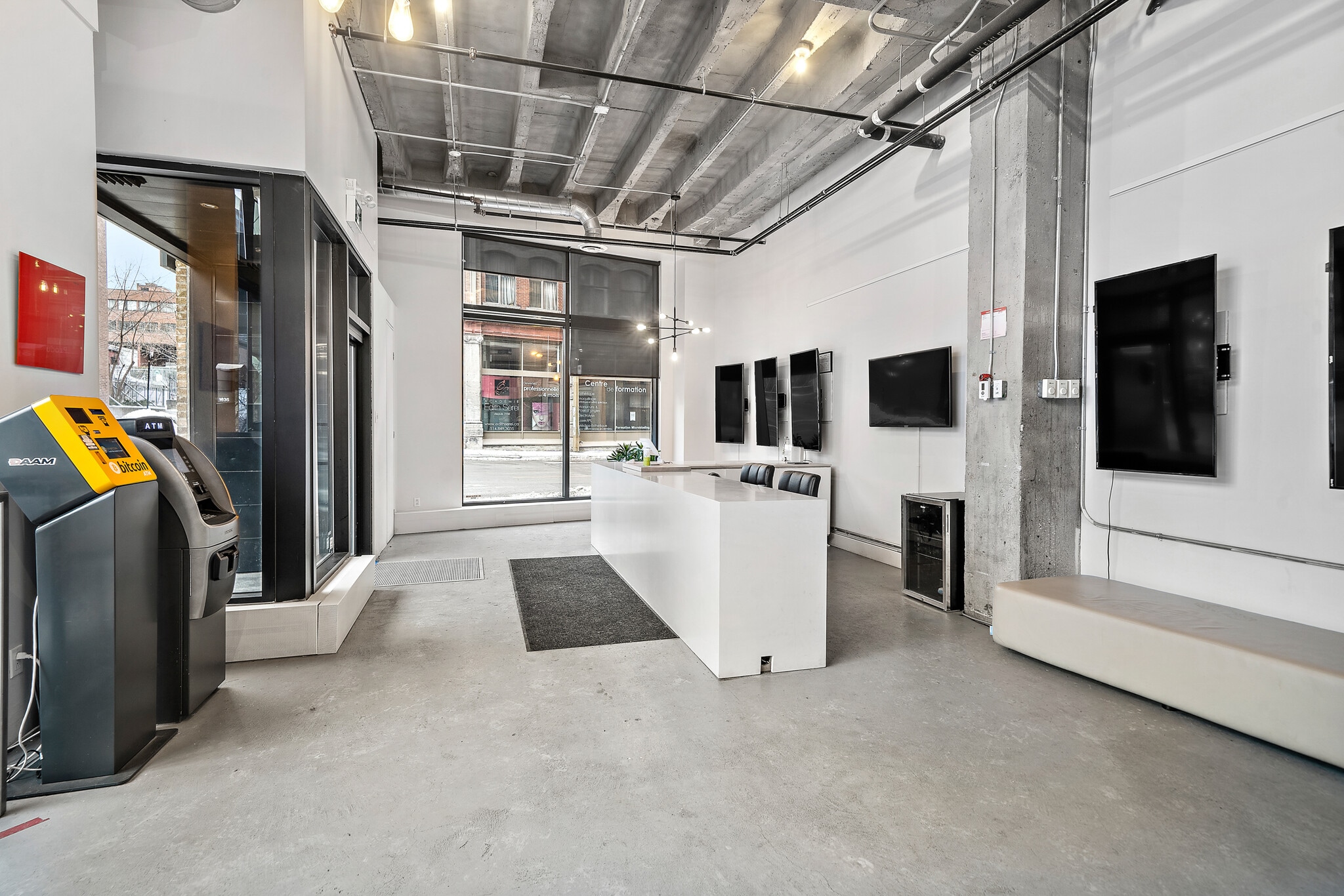 1633 Rue Clark, Montréal, QC for sale Primary Photo- Image 1 of 1