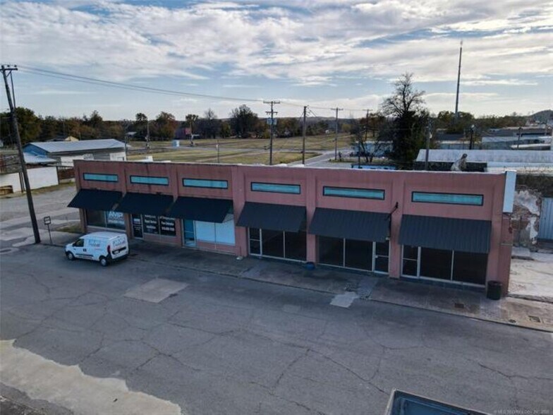 101 S Main St, Eufaula, OK for sale - Primary Photo - Image 1 of 4