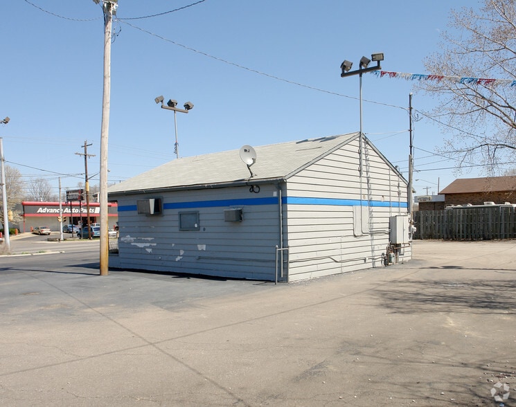 3535 E Main St, Whitehall, OH for sale - Building Photo - Image 3 of 9