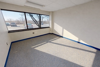 555 Briarwood Cir, Ann Arbor, MI for lease Interior Photo- Image 2 of 4