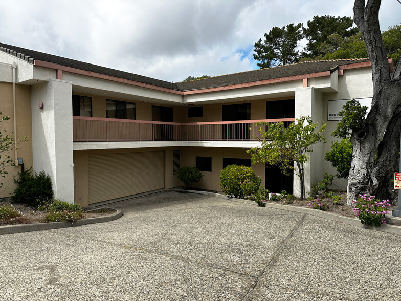 9701 Blue Larkspur Ln, Monterey, CA à louer - Photo du bâtiment - Image 3 de 12