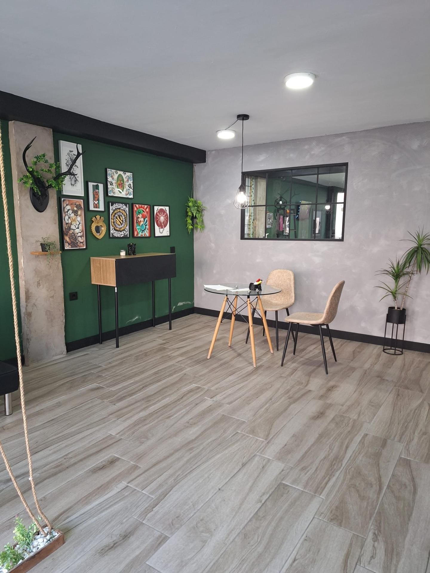 Retail in Cáceres, Cáceres for lease Building Photo- Image 1 of 4